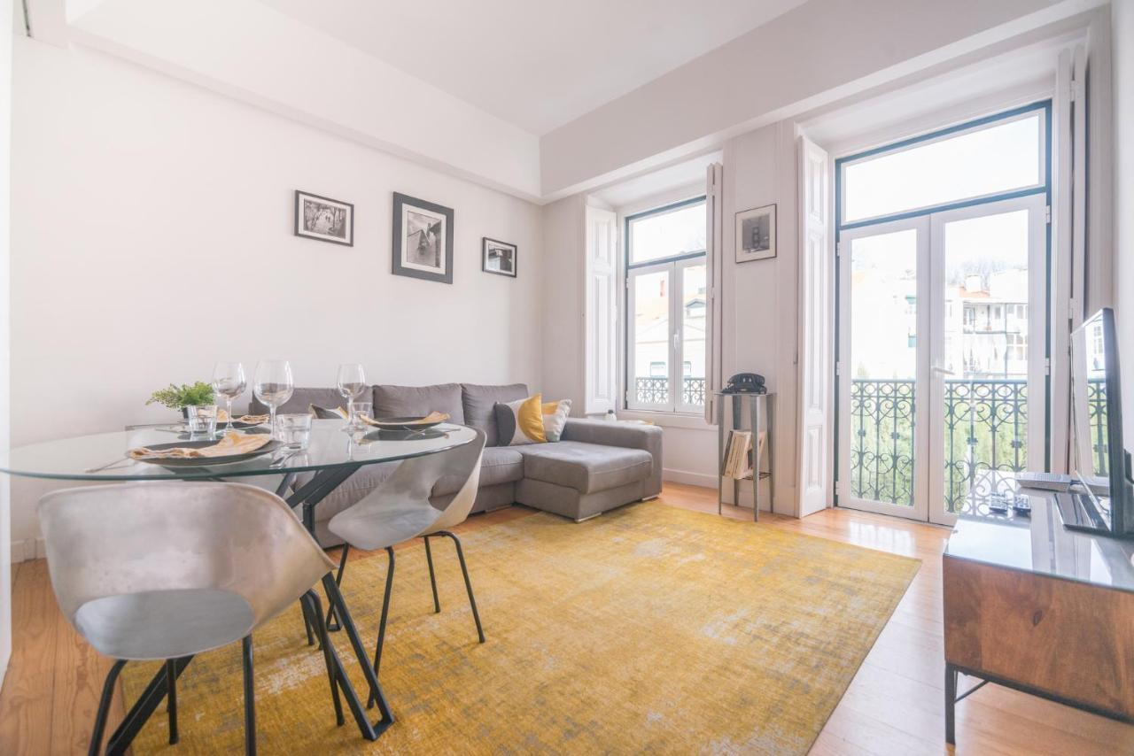 Apartamento Charming, Sun-drenched In Estrela Lisboa