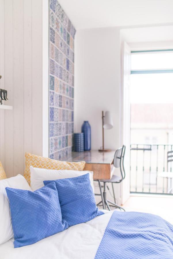 Charming, Sun-drenched In Estrela Apartamento *